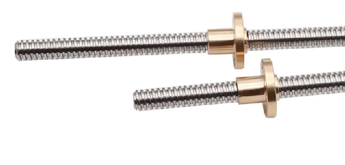 Lead screw and nut for table movement in Ram Turret milling machine