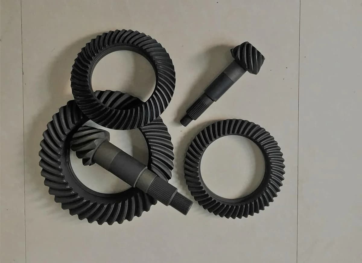 HELICAL GEAR Z34MLH9 PRO AND PINION