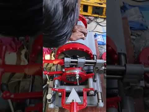 Portable Electric Pipe Threading Machine — demo